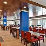 Express By Ihg Hotel Boston
