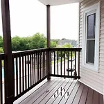 Apartment 5br Triple Decker - 15 Mins To Boston