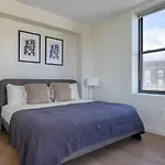 Back Bay 1Br W Basketball 2 Blocks To T Bos-941