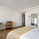 Back Bay 1Br W Gym Rooftop Nr Shopping Bos-926