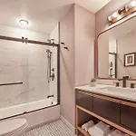 The Dagny 4* Boston