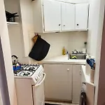 Spacious Tranquil Studio, Steps To Transit & Parks