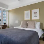 Fenway Studio W Gym Nr T Stop Dining Bos-931