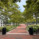 Piers Park Lane Shared House Homestay *