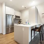 Luxury With Gym Apartment Boston