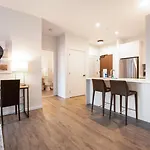 Luxury With Gym * Boston
