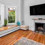 Brownstone Townhouse In Fenway * Boston