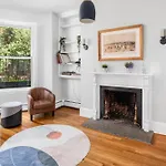 Brownstone Townhouse In Fenway Apartment *