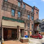 Brownstone Townhouse In Fenway