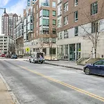 East Cambridge 2Br W Gym Wd Nr Lechmere T Bos-869