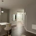 Piers Park Lane Shared House Homestay Boston