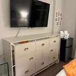Homestay Piers Park Lane Shared House