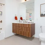 Apartment Back-bay Penthouse Downtown & Parking & Gym *
