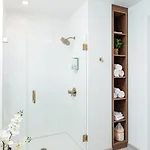Back-bay Penthouse Downtown & Parking & Gym *