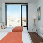 Apartment Back-bay Penthouse Downtown & Parking & Gym Boston
