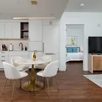Apartment Back-bay Penthouse Downtown & Parking & Gym *