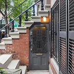 Enjoy Boston Private Patio On Montgomery Park