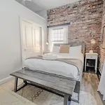 Lavishly Designed Home With Office Close To T