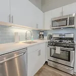 Lavishly Designed Home With Office Close To T