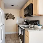 Financial District Charm And Close Walk To Downtown *
