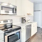 Bright Fidi 1 Bedroom Centrally Located