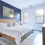Bright Fidi 1 Bedroom Centrally Located * Boston
