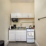 Cozy Back Bay 1 Bed 1 Bath