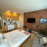 Charming Studio Apt Back Bay
