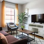 Charming Theater District 1br Apartment Boston