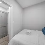 4Br 1Bh Apt In South Boston Near - Old Harbor Beach