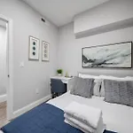 4Br 1Bh Apt In South Boston Near - Old Harbor Beach
