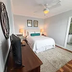 Upscale South End Apt Walk To Northeastern