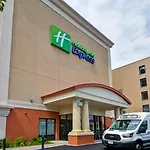 Express By Ihg Hotel