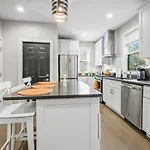 Luxury 3Br Apt In Boston With Roku Tv
