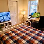 Homestay In South Boston