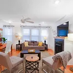 2Br2Ba South End Gem Steps To Northeastern