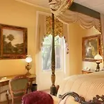 The Charles Street Inn