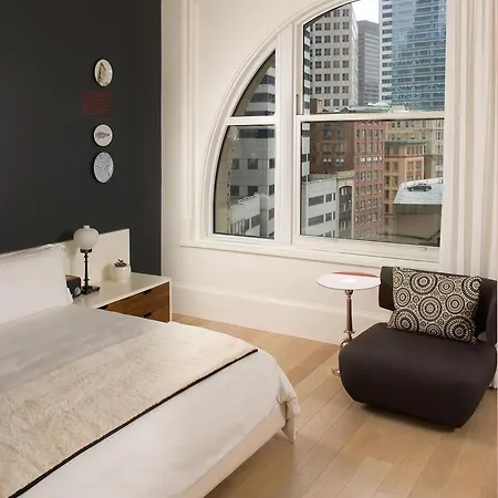 Ames Hotel, Curio Collection By Hilton