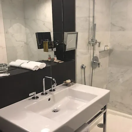 Hotel Ames Hotel, Curio Collection By Hilton 5*