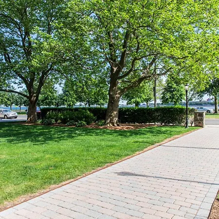 Apartment South 2br W Gym Wd Nr Carson Bos-795 Boston