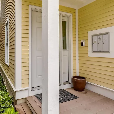 Vacation About 2 Mi To Downtown! Holiday home *