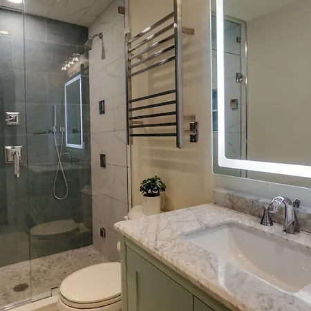 Vacation About 2 Mi To Downtown! Holiday home *