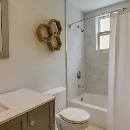 Vacation About 2 Mi To Downtown! Holiday home Boston