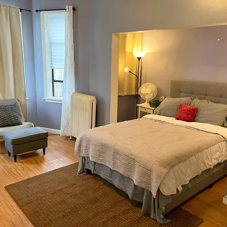 Spacious Tranquil Studio, Steps To Transit & Parks Apartment Boston