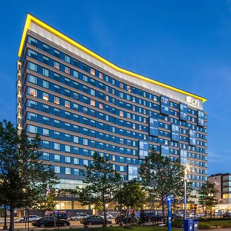 Aloft By Marriott Seaport District 4* Boston