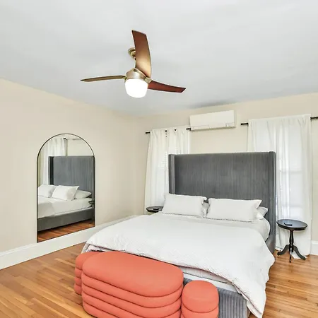 Comfort Iv Apartment Boston
