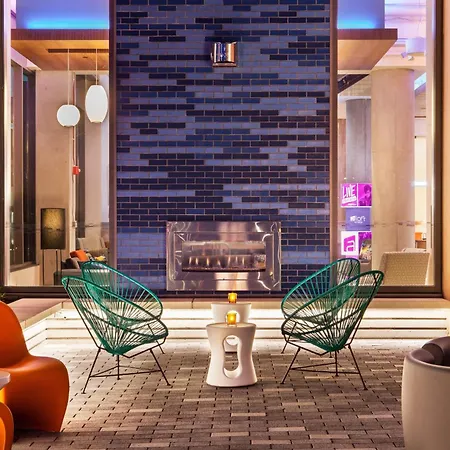 Aloft By Marriott Seaport District Hotel 4*