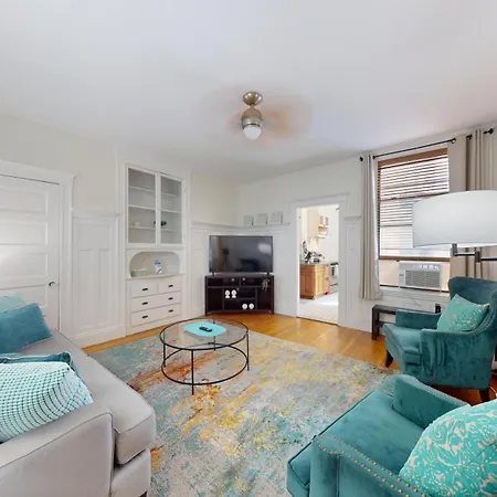 Apartment 2br Retreat Near College & Longwood *