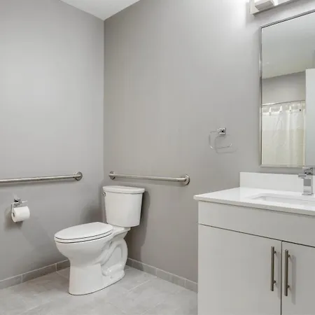 Brighton Jr 1br W Gym Wd On The River Bos-1000 *