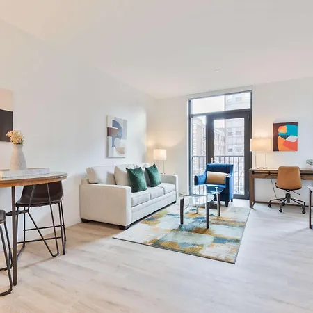 Pet Friendly Downtown Fenway